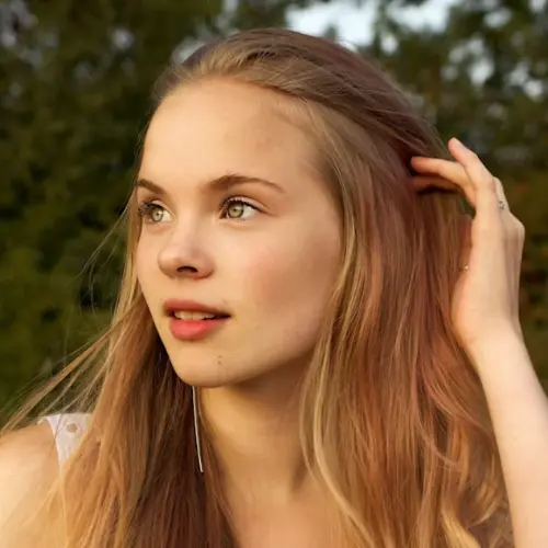 Sophia L.